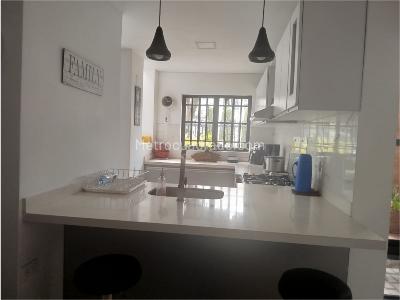 Casa de 4 alcobas en venta en Valle Del Lili, Cali, 240 m² · foto 4 de 20
