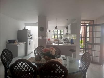 Casa de 4 alcobas en venta en Valle Del Lili, Cali, 240 m² · foto 7 de 20