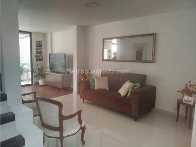 Casa de 4 alcobas en venta en Valle Del Lili, Cali, 240 m² · foto 15 de 20