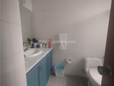 Casa de 4 alcobas en venta en Valle Del Lili, Cali, 240 m² · foto 16 de 20