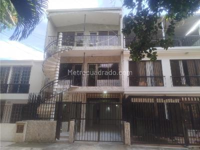 Casa de 5 alcobas en venta en Ciudad 2000, Cali, 350 m² · foto 2 de 20