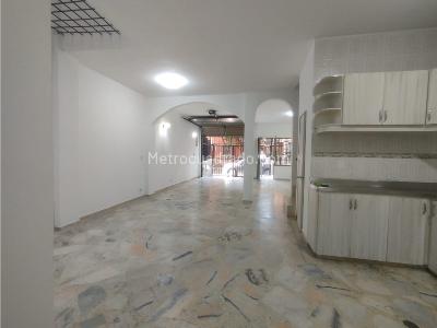 Casa de 5 alcobas en venta en Ciudad 2000, Cali, 350 m² · foto 4 de 20