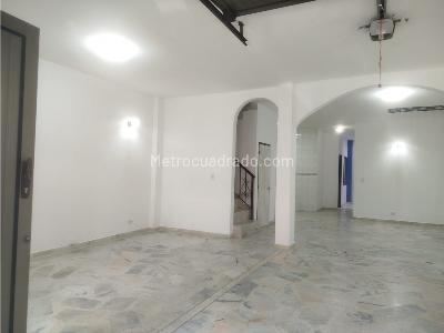 Casa de 5 alcobas en venta en Ciudad 2000, Cali, 350 m² · foto 17 de 20