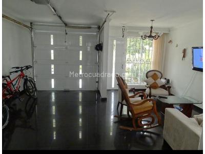 Casa de 3 alcobas en venta en Ciudad 2000, Cali, 250 m² · foto 8 de 19