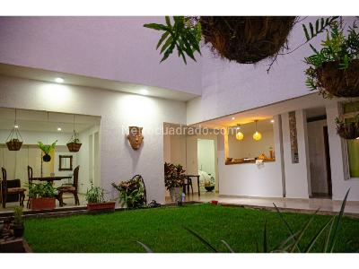 Casa de 5 alcobas en venta en Prados Del Norte, Cali, 560 m² · foto 11 de 20