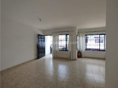 Casa de 5 alcobas en venta en Las Ceiba, Cali, 147 m² · foto 5 de 20