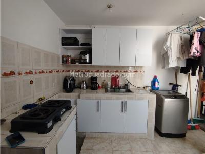 Casa de 5 alcobas en venta en Las Ceiba, Cali, 147 m² · foto 8 de 20