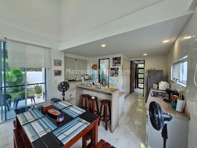 Casa de 3 alcobas en venta en Cn Turistico Santa Ana, Girardot, 610 m² · foto 4 de 20