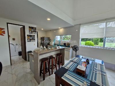 Casa de 3 alcobas en venta en Cn Turistico Santa Ana, Girardot, 610 m² · foto 8 de 20