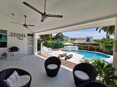 Casa de 3 alcobas en venta en Ub Los Prados, Girardot, 180 m² · foto 5 de 20