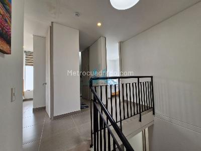 Casa de 3 alcobas en venta en San Miguel, Girardot, 144 m² · foto 8 de 18