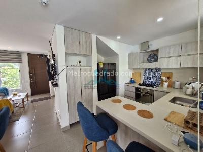 Casa de 3 alcobas en venta en San Miguel, Girardot, 144 m² · foto 4 de 18