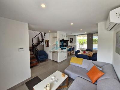 Casa de 3 alcobas en venta en San Miguel, Girardot, 144 m² · foto 5 de 18
