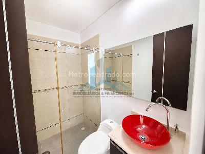 Casa de 4 alcobas en venta en Cn Los Angeles, Girardot, 98 m² · foto 17 de 20