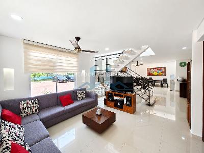 Casa de 4 alcobas en venta en Cn Los Angeles, Girardot, 98 m² · foto 3 de 20