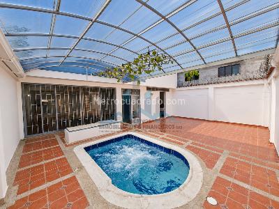 Casa de 4 alcobas en venta en Br Rosablanca, Girardot, 220 m² · foto 3 de 18