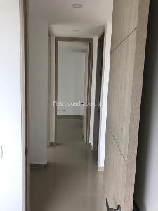 Apartamento de 3 alcobas en venta en Santa Helena, Ibagué, 77 m² · foto 9 de 14