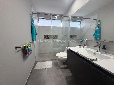 Apartamento de 3 alcobas en venta en La Carolina, Ibagué, 134 m² · foto 4 de 12