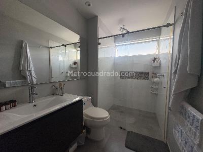 Apartamento de 3 alcobas en venta en La Carolina, Ibagué, 134 m² · foto 6 de 12
