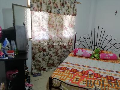 Casa de 5 alcobas en venta en Fuente De Los Rosales I, Ibagué, 490 m² · foto 10 de 14