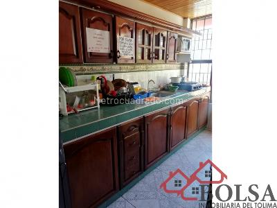 Casa de 5 alcobas en venta en Fuente De Los Rosales I, Ibagué, 490 m² · foto 11 de 14