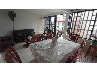 Casa de 5 alcobas en venta en El Salado, Ibagué, 300 m² · foto 18 de 20