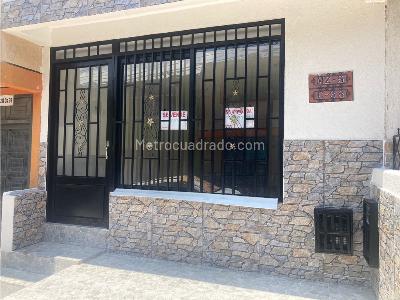 Casa de 4 alcobas en venta en Jordan 9 Etapa, Ibagué, 168 m² · foto 2 de 10