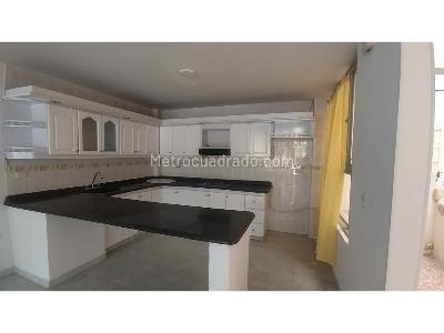 Casa de 4 alcobas en venta en Rincon De Piedra Pintada, Ibagué, 280 m² · foto 7 de 20