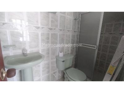 Casa de 4 alcobas en venta en Rincon De Piedra Pintada, Ibagué, 280 m² · foto 8 de 20
