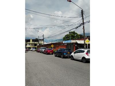Casa de 3 alcobas en venta en Belalcazar, Ibagué, 171 m² · foto 3 de 12