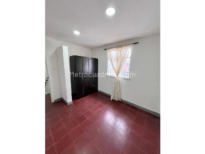 Casa de 5 alcobas en venta en Carmenza Rocha, Ibagué, 180 m² · foto 11 de 19