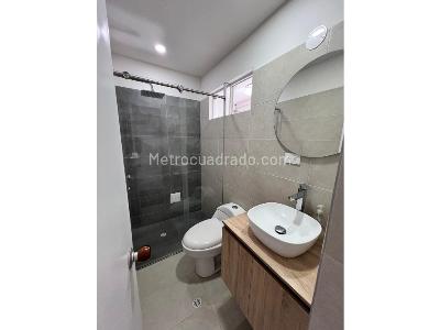 Casa de 5 alcobas en venta en Carmenza Rocha, Ibagué, 180 m² · foto 19 de 19