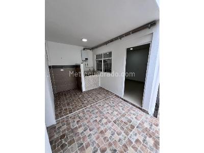 Casa de 5 alcobas en venta en Carmenza Rocha, Ibagué, 180 m² · foto 4 de 19