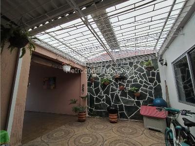 Casa de 4 alcobas en venta en Castellana, Ibagué, 192 m² · foto 11 de 20