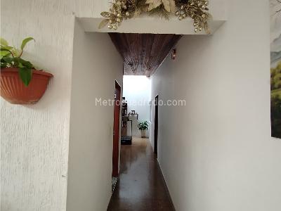 Casa de 4 alcobas en venta en Castellana, Ibagué, 192 m² · foto 13 de 20