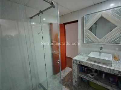Casa de 4 alcobas en venta en Castellana, Ibagué, 192 m² · foto 16 de 20
