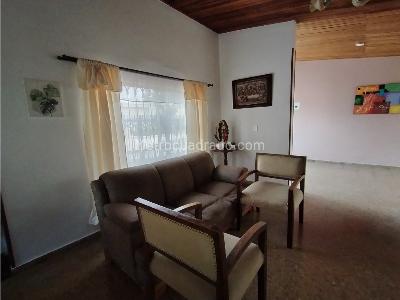 Casa de 4 alcobas en venta en Castellana, Ibagué, 192 m² · foto 7 de 20