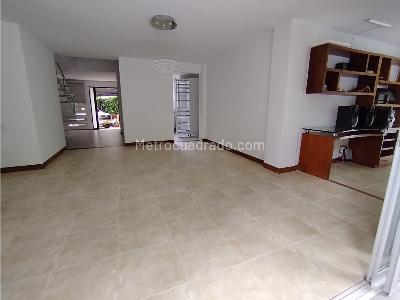Casa de 5 alcobas en venta en El Vergel, Ibagué, 300 m² · foto 16 de 20