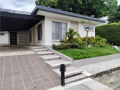 Casa de 5 alcobas en venta en El Vergel, Ibagué, 300 m² · foto 5 de 20