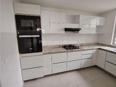 Casa de 5 alcobas en venta en El Vergel, Ibagué, 300 m² · foto 8 de 20