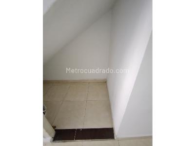Casa de 5 alcobas en venta en Los Mandarinos, Ibagué, 375 m² · foto 4 de 20
