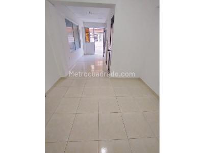 Casa de 5 alcobas en venta en Los Mandarinos, Ibagué, 375 m² · foto 5 de 20