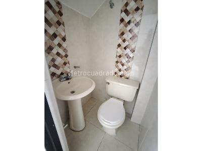 Casa de 5 alcobas en venta en Los Mandarinos, Ibagué, 375 m² · foto 6 de 20