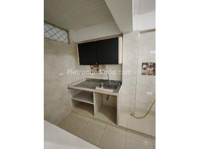 Casa de 5 alcobas en venta en Los Mandarinos, Ibagué, 375 m² · foto 9 de 20