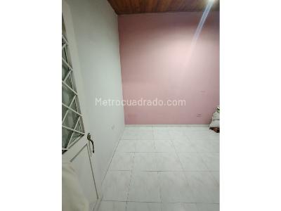 Casa de 2 alcobas en venta en San Cayetano, Ibagué, 200 m² · foto 13 de 16