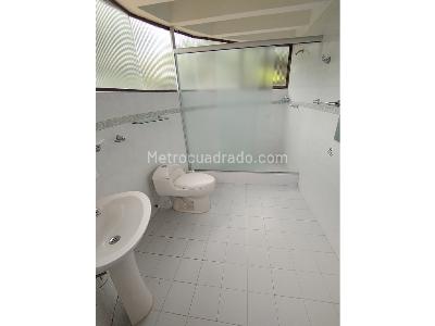 Casa de 4 alcobas en venta en Aparco, Ibagué, 280 m² · foto 17 de 20