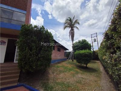 Casa de 4 alcobas en venta en Aparco, Ibagué, 280 m² · foto 2 de 20