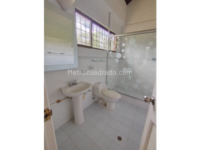 Casa de 4 alcobas en venta en Aparco, Ibagué, 280 m² · foto 9 de 20