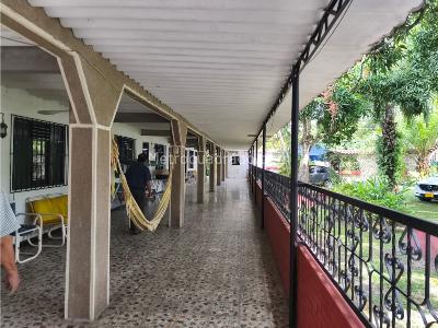 Casa de 5 alcobas en venta en El Salado, Ibagué, 1262 m² · foto 6 de 13