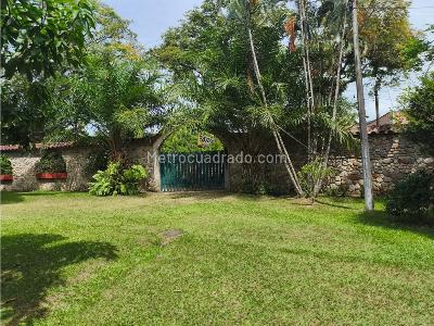 Casa de 5 alcobas en venta en El Salado, Ibagué, 1262 m² · foto 9 de 13